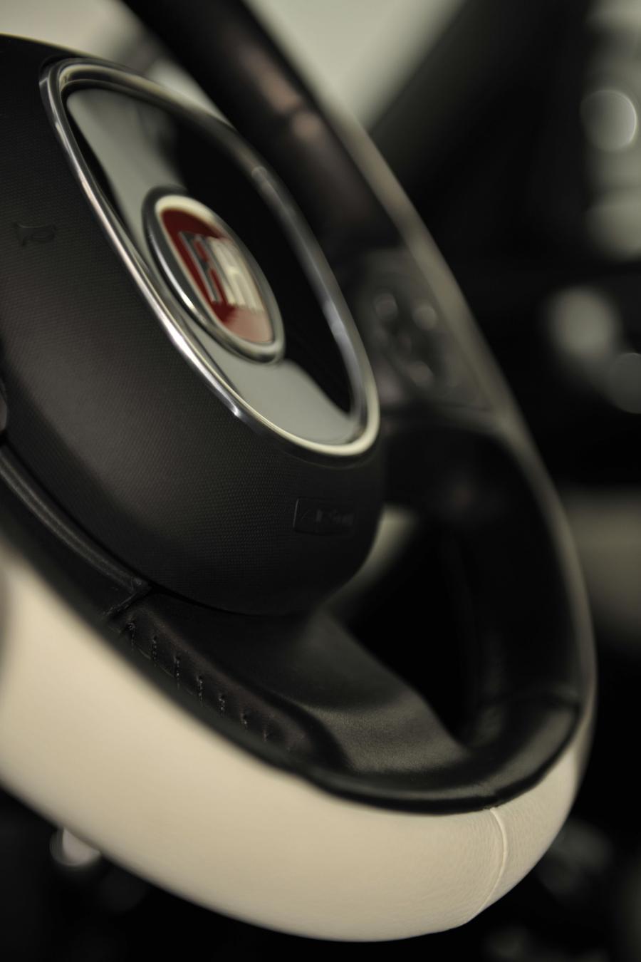  Fiat 500L 2012 года  (фото 61 из 84)